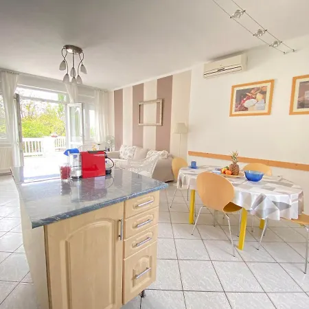 Dandelion Szepvoelgyi Vendeghaz * Badacsonytomaj